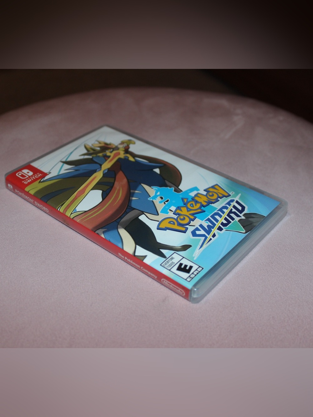 Nintendo Pokémon Sword Nintendo Switch Game with box